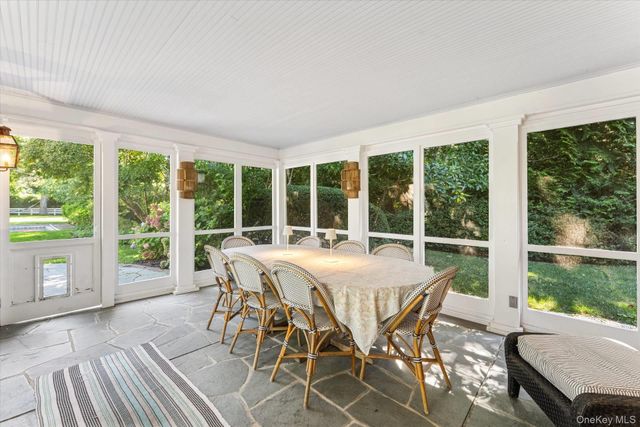 20 Quogue Street, Quogue, NY 11959