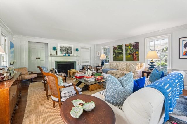 20 Quogue Street, Quogue, NY 11959