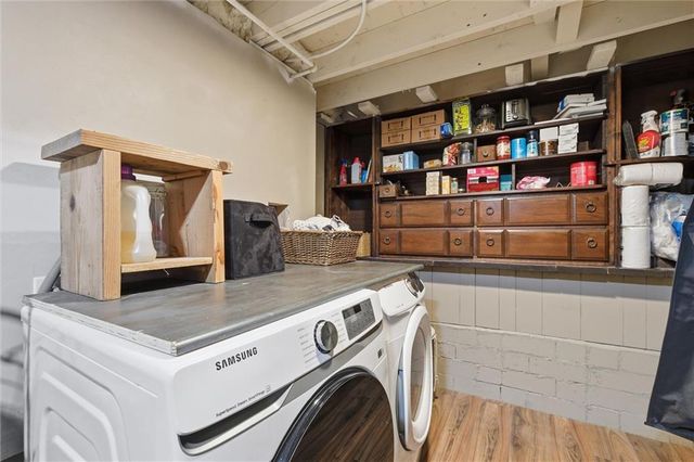 9938 Fair Lane Road, Lenexa, KS 66215