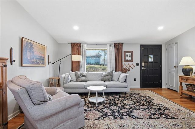 9938 Fair Lane Road, Lenexa, KS 66215