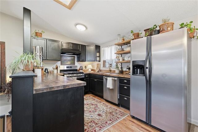 9938 Fair Lane Road, Lenexa, KS 66215