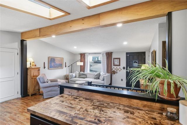 9938 Fair Lane Road, Lenexa, KS 66215