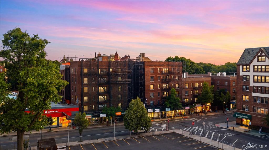 7234 Austin Street B2, Forest Hills, NY 11375 — exterior