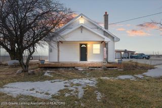 4210 E Hayes Road, Ithaca, MI 48847