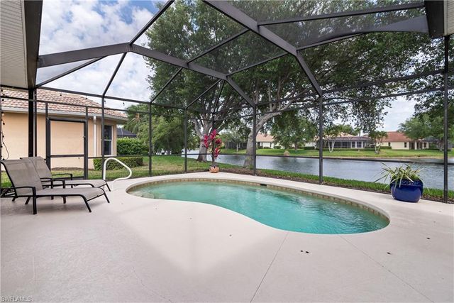 6840 Bent Grass DR, Naples, FL 34113