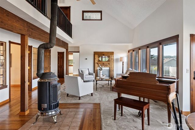 218 Bella Vista Drive, Fox Island, WA 98333