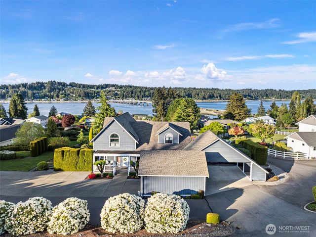 218 Bella Vista Drive, Fox Island, WA 98333