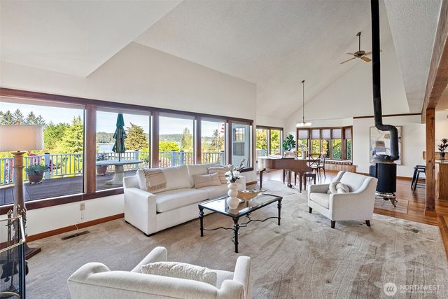 218 Bella Vista Drive, Fox Island, WA 98333
