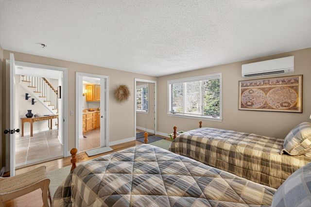 142 Greely Ave, Barnstable, MA 02672