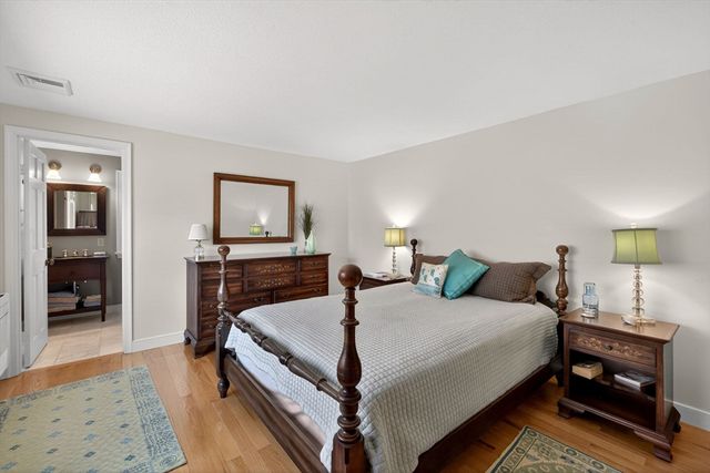 142 Greely Ave, Barnstable, MA 02672