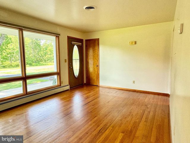 13709 FIR TREE LN, Cresaptown, MD 21502