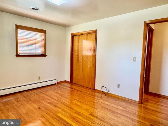 13709 FIR TREE LN, Cresaptown, MD 21502