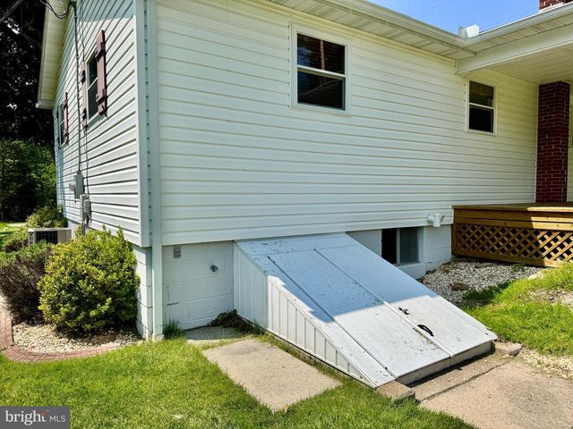 13709 FIR TREE LN, Cresaptown, MD 21502