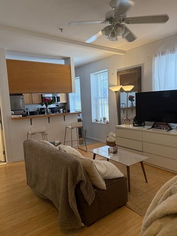 330 Summit Ave 104, Boston, MA 02135