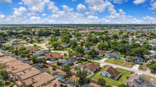 437 VIA DEL SOL DRIVE, Davenport, FL 33896