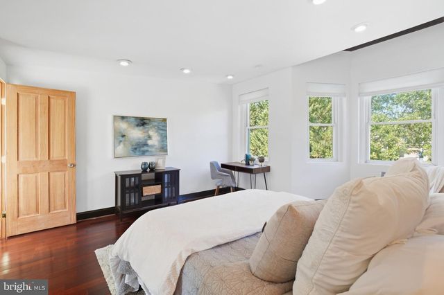 1128 PARK RD NW, Washington, DC 20010