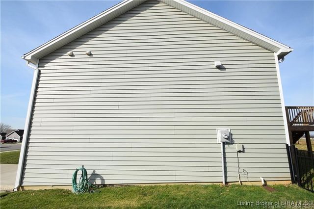 3801 Petunia Court, Jeffersonville, IN 47130