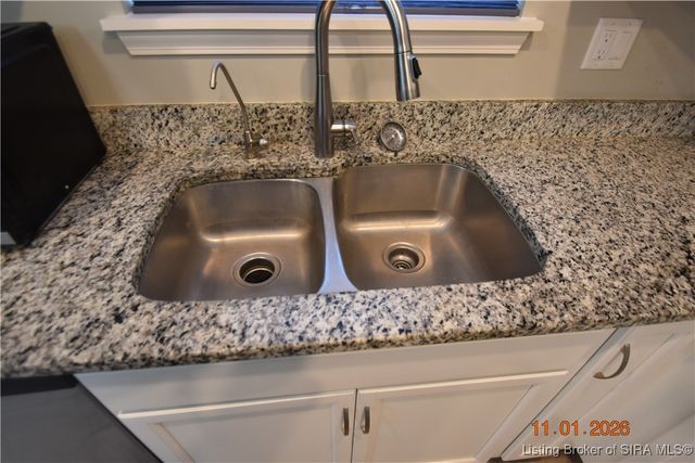 3801 Petunia Court, Jeffersonville, IN 47130