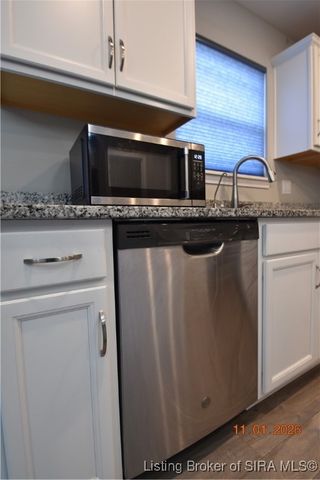 3801 Petunia Court, Jeffersonville, IN 47130