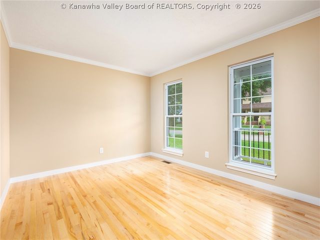 1 Meadow Ridge Drive, Hurricane, WV 25526