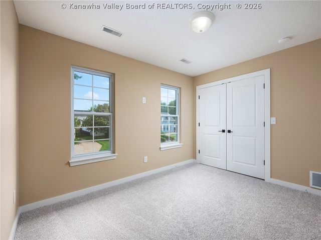 1 Meadow Ridge Drive, Hurricane, WV 25526