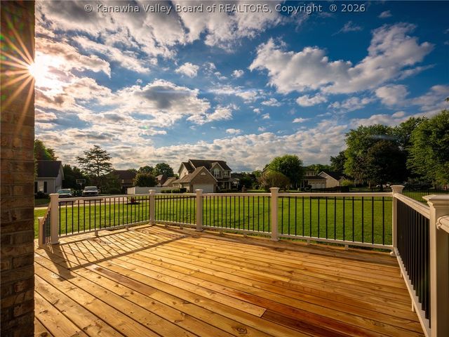 1 Meadow Ridge Drive, Hurricane, WV 25526