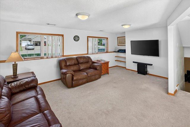 732 Marie Court, Delano, MN 55328
