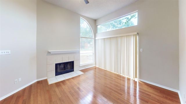 3303 Golden Trails Drive 101, Houston, TX 77345