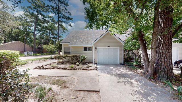3303 Golden Trails Drive 101, Houston, TX 77345