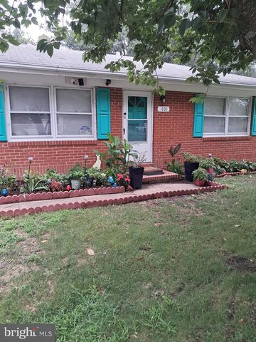1101 DAVIS ST, Colonial Beach, VA 22443