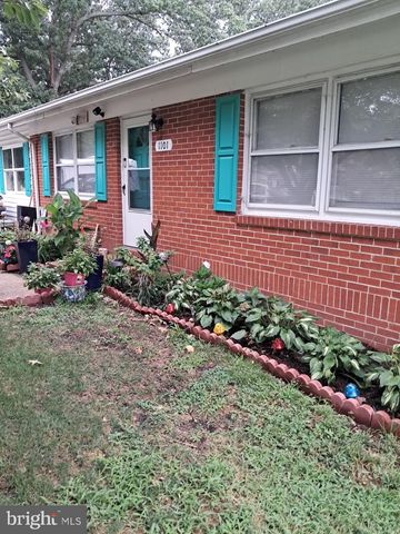 1101 DAVIS ST, Colonial Beach, VA 22443