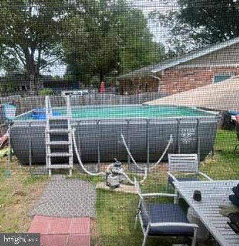1101 DAVIS ST, Colonial Beach, VA 22443