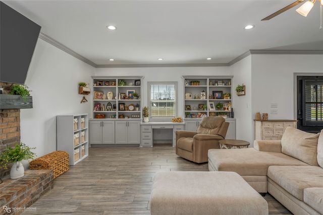 396 Collinswood Drive, Stonewall, LA 71078