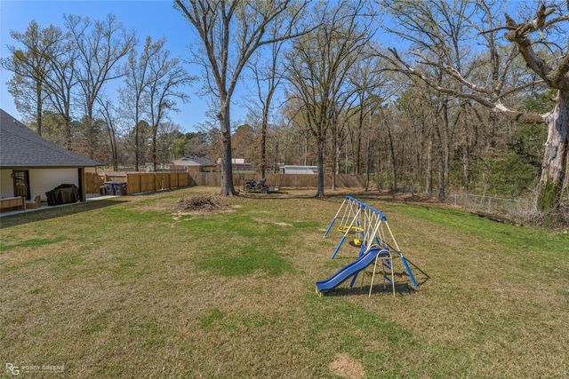 396 Collinswood Drive, Stonewall, LA 71078
