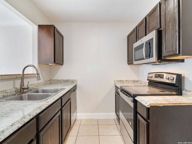 3807 Wetmore Knoll, San Antonio, TX 78247