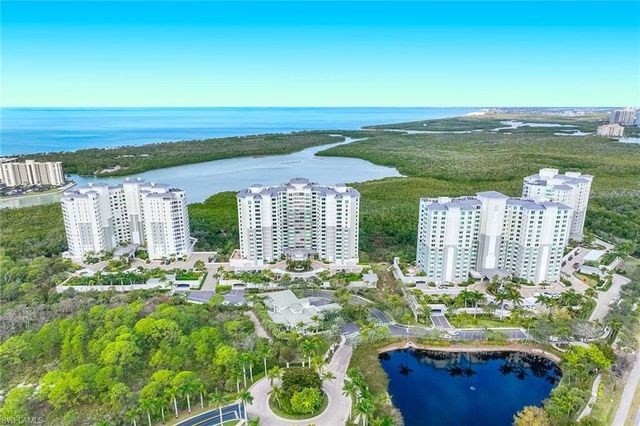 285 Grande WAY 501, Naples, FL 34110