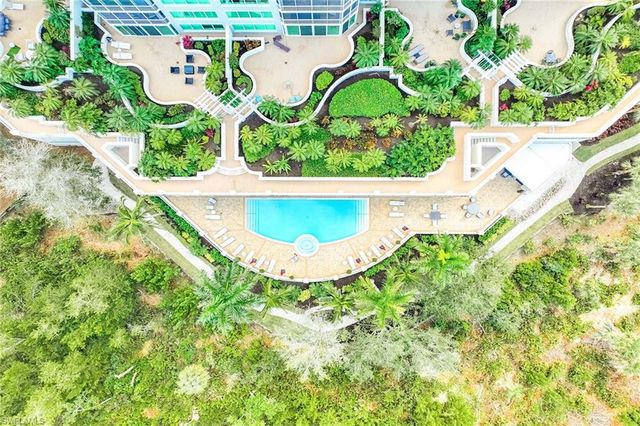 285 Grande WAY 501, Naples, FL 34110