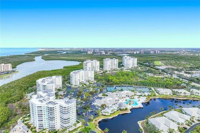 285 Grande WAY 501, Naples, FL 34110