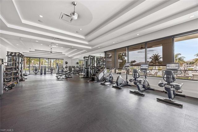 285 Grande WAY 501, Naples, FL 34110