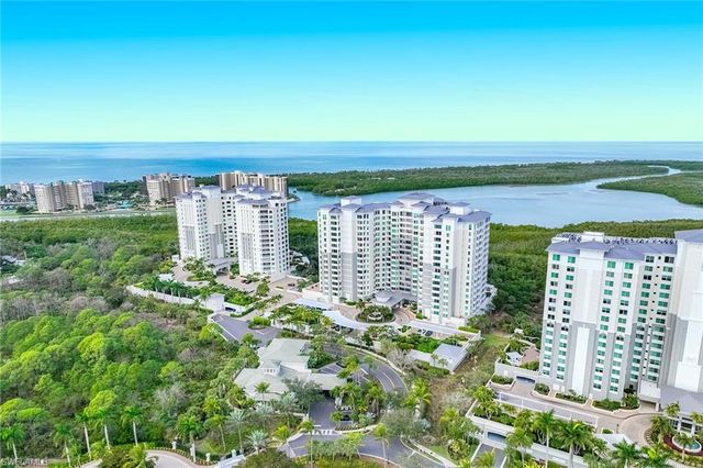 285 Grande WAY 501, Naples, FL 34110