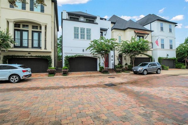 10910 Wrenwood Green, Houston, TX 77043