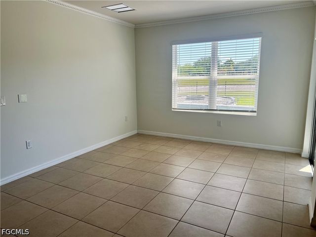 10293 Silver Pond LN, Lehigh Acres, FL 33936