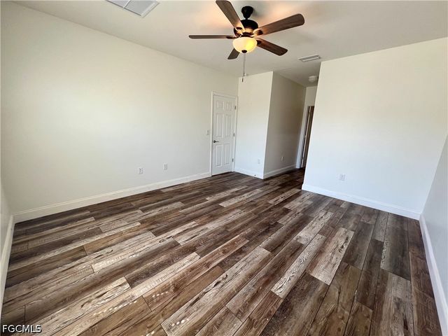 10293 Silver Pond LN, Lehigh Acres, FL 33936