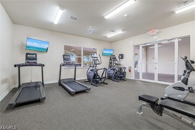 10293 Silver Pond LN, Lehigh Acres, FL 33936