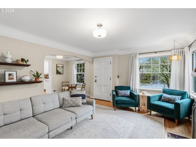 517 N Buffalo St, Portland, OR 97217