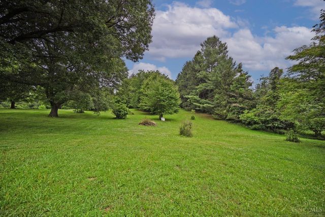 7522 E Miami River Road, Colerain Twp, OH 45247