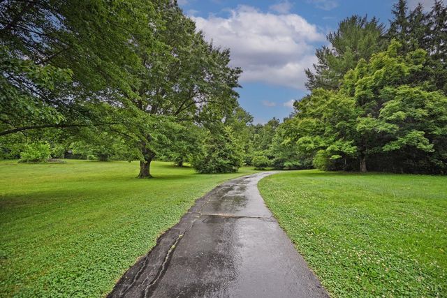 7522 E Miami River Road, Colerain Twp, OH 45247