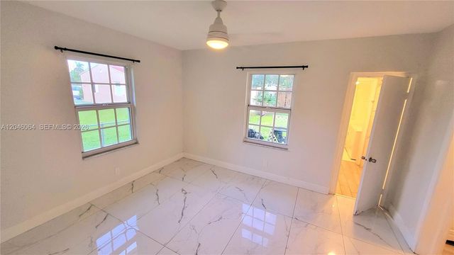 720 NE 5th St 1-1, Hallandale Beach, FL 33009