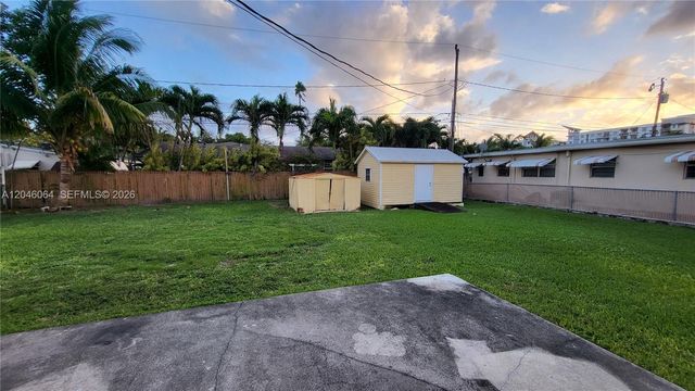 720 NE 5th St 1-1, Hallandale Beach, FL 33009