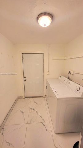 720 NE 5th St 1-1, Hallandale Beach, FL 33009